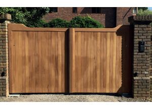 Manor Entrance Gate from WEBBS Builders Merchants