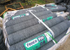 Rabbit Netting 50mtr 1050mm / 32mm 19g from WEBBS Builders Merchants