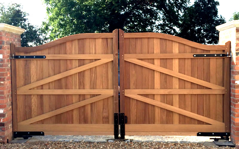 Entrance & Driveway Gates